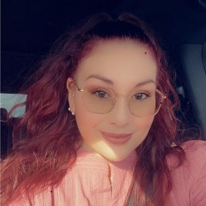 Meet your Posher, Frances